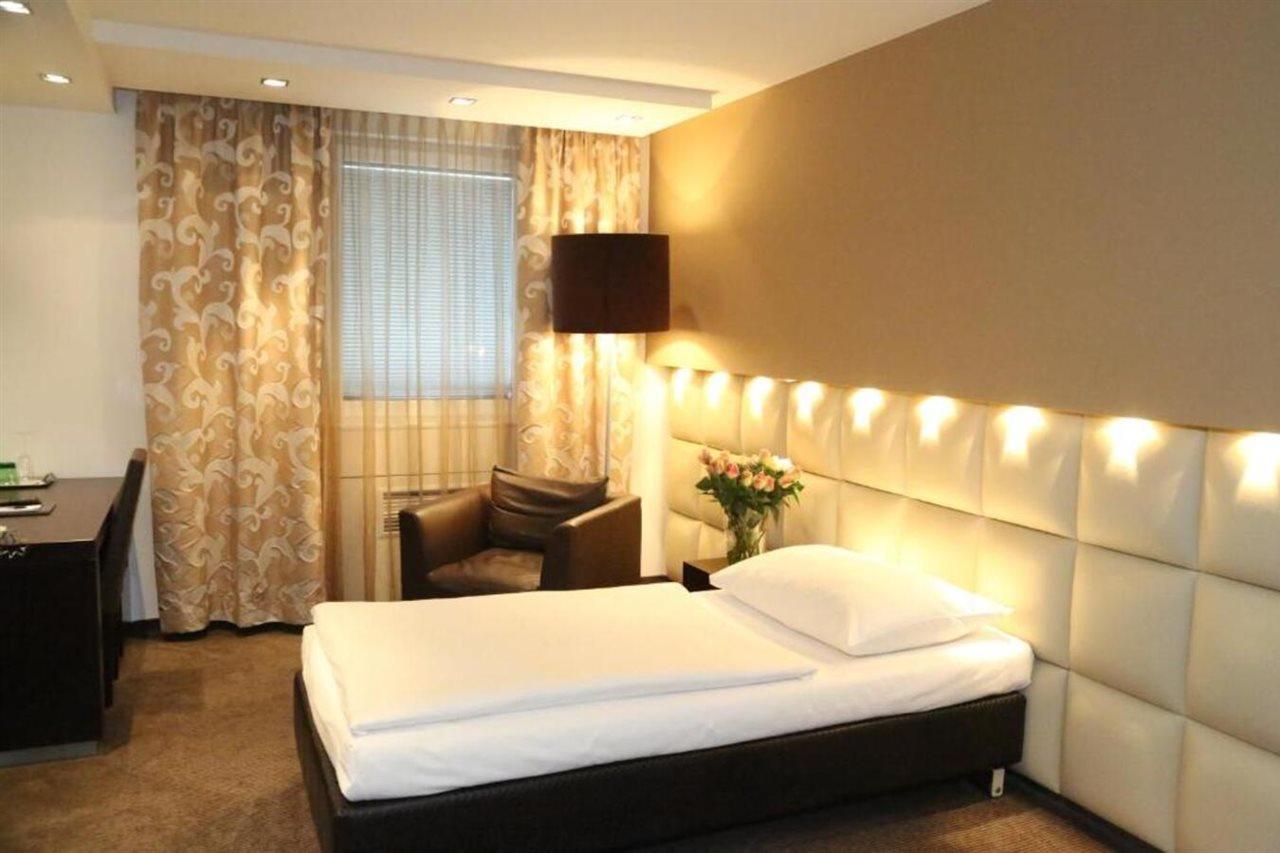 Prielmayerhof Hotel Linz Exteriör bild